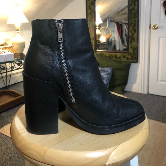 Shoe mint booties. - Picture 4 of 5